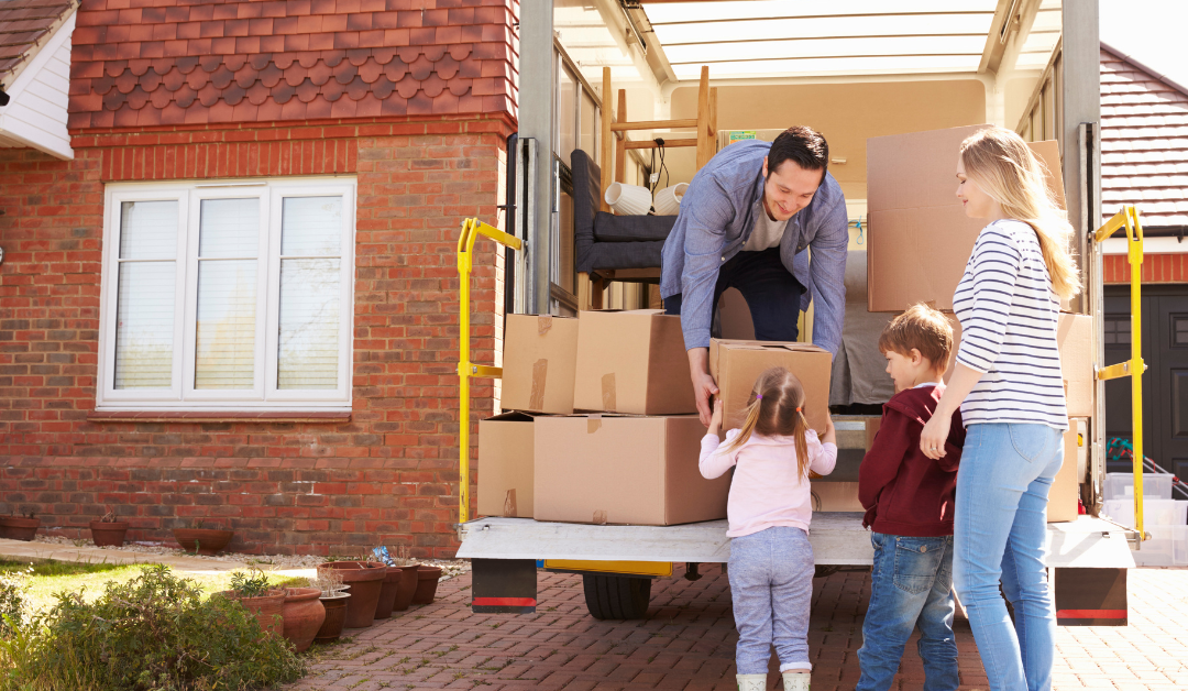 photo of a family moving into a new home in Alpharetta